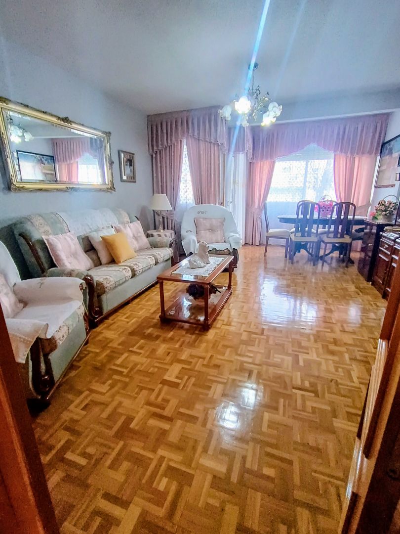 Sala de estar de Piso en venta en Coslada con Calefacción, Terraza y Trastero
