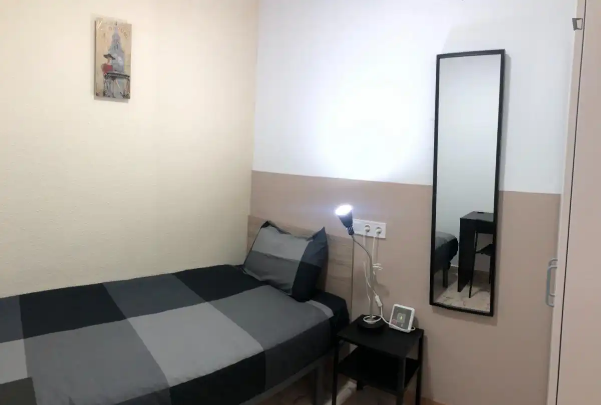 Habitación en El Camp de l'Arpa del Clot
