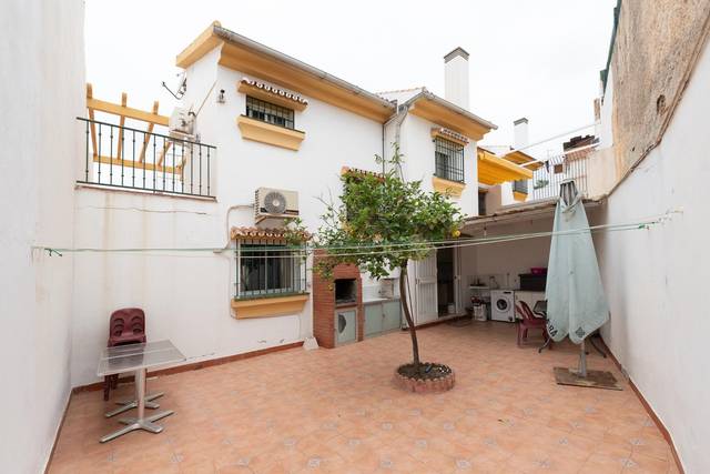Casa adosada en Venta en San Alberto - La Alcubilla - Florisol
