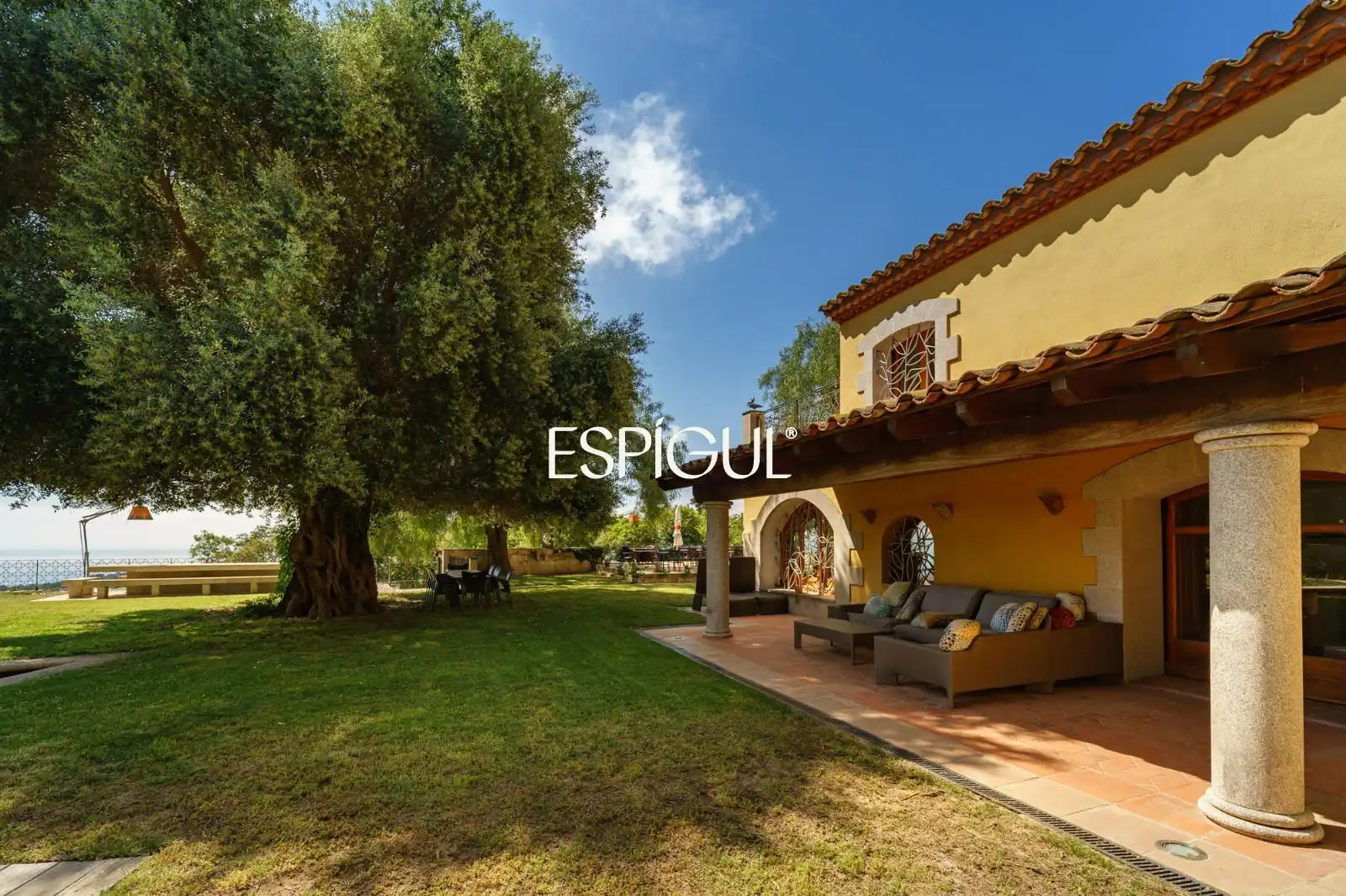 Casa con piscina in vendita a Santa elena