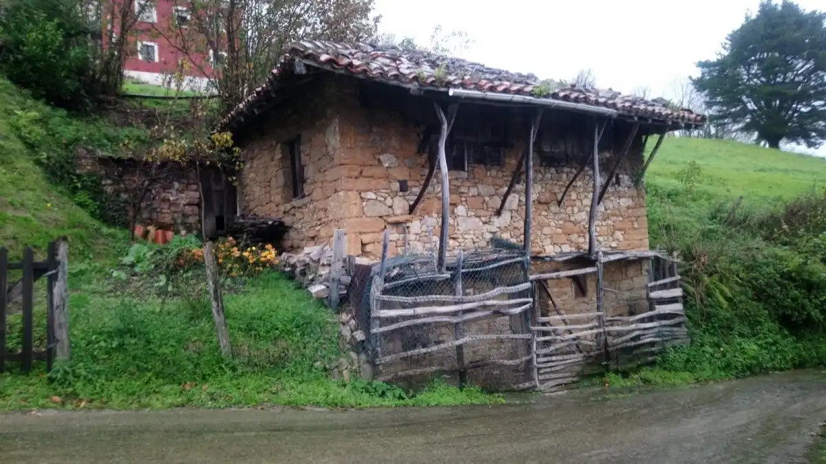 Vista exterior de Casa o xalet en venda en Morcín amb Terrassa