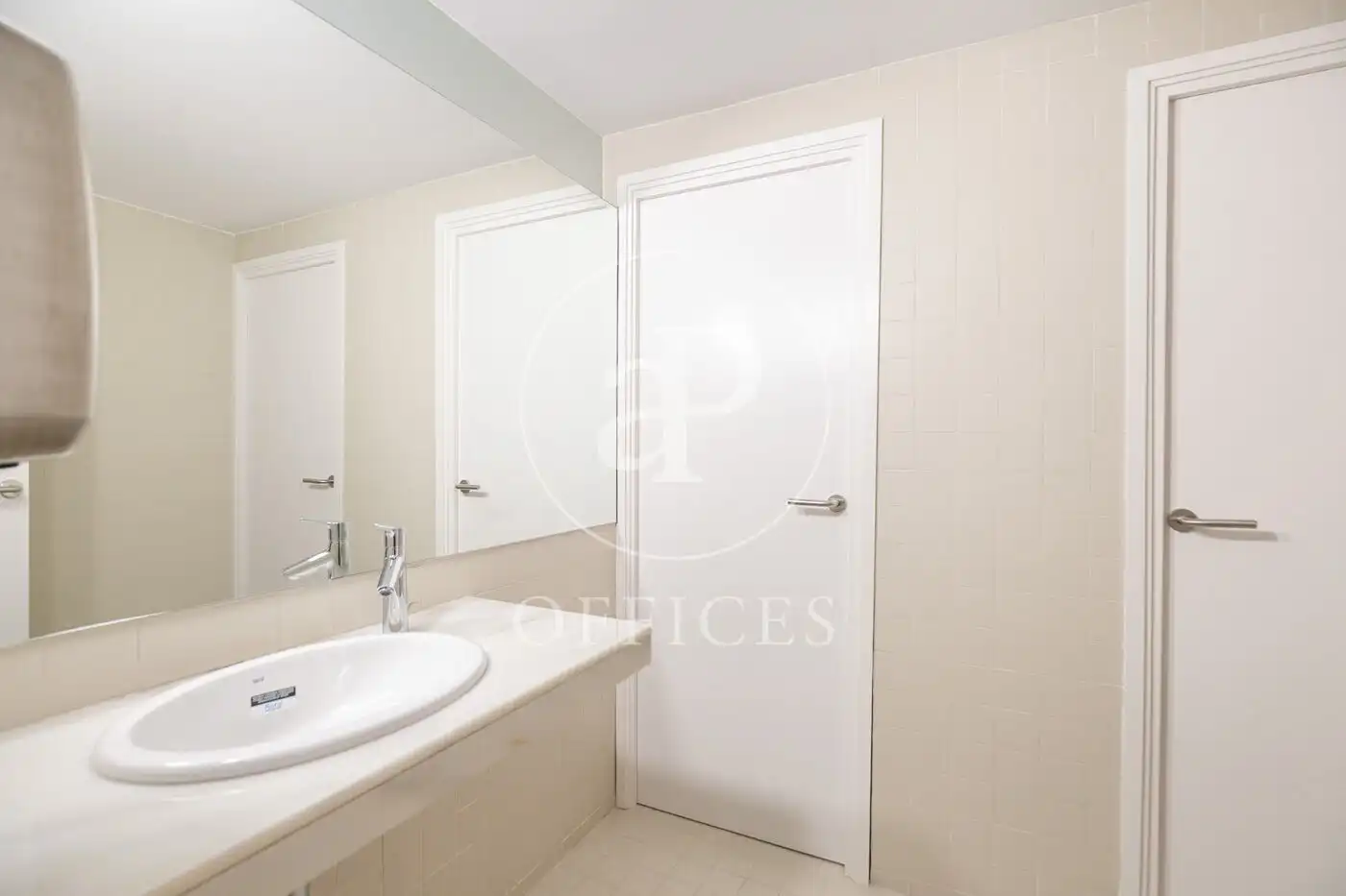 Office space to rent in Carrer de Sant Joan de la Salle, imagen 25