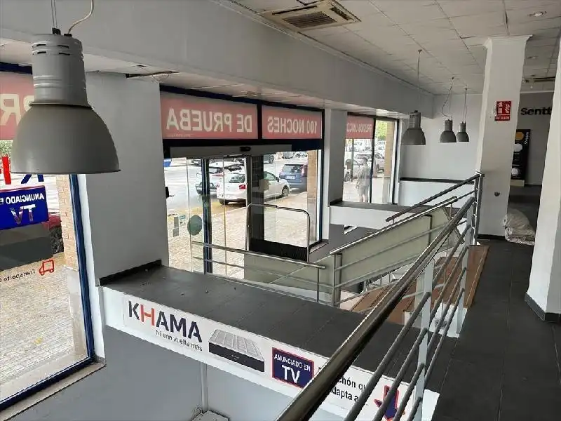 Local en venta en Valencia con Aire acondicionado