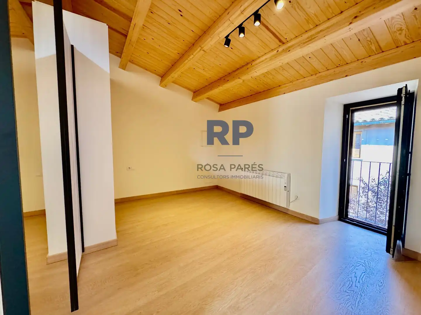 Apartamento en venta en Centelles con Aire acondicionado y Calefacción