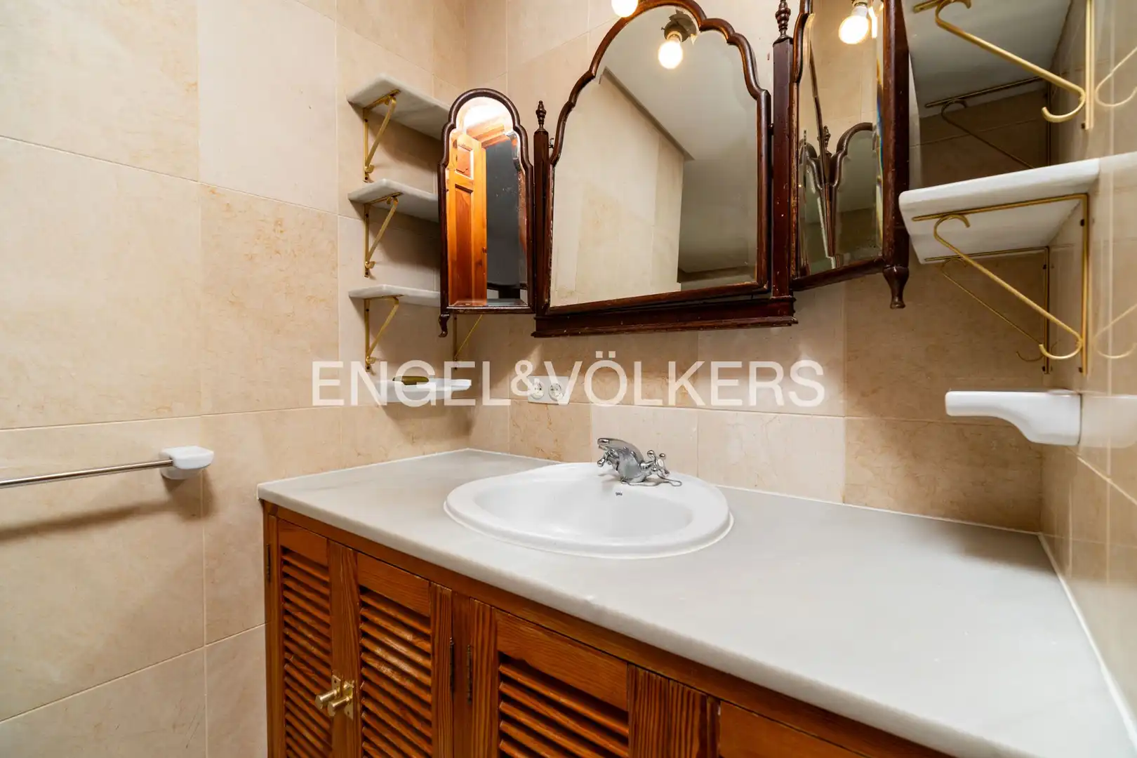 Bathroom of Houses for sale in Sanlúcar de Barrameda  with Air Conditioner, Heating and Private garden