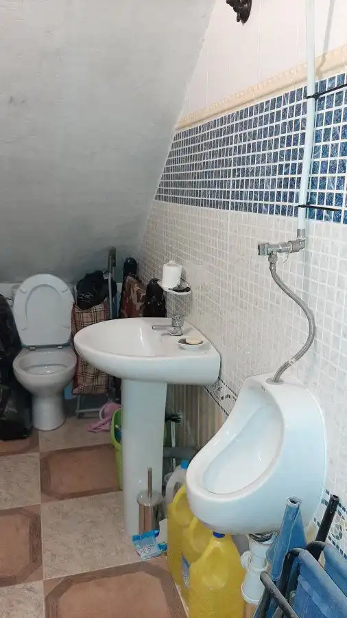 Baño de Casa o chalet en venta en Valdepeñas con Calefacción, Terraza y Piscina
