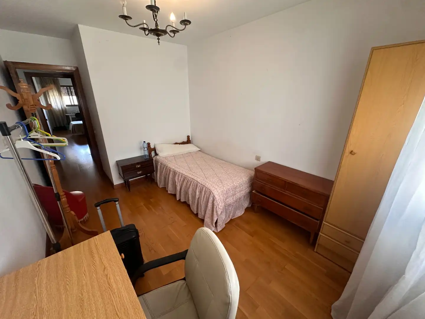 Bedroom of Flat for rent in Cuenca  with Heating, Terrace and Furnished