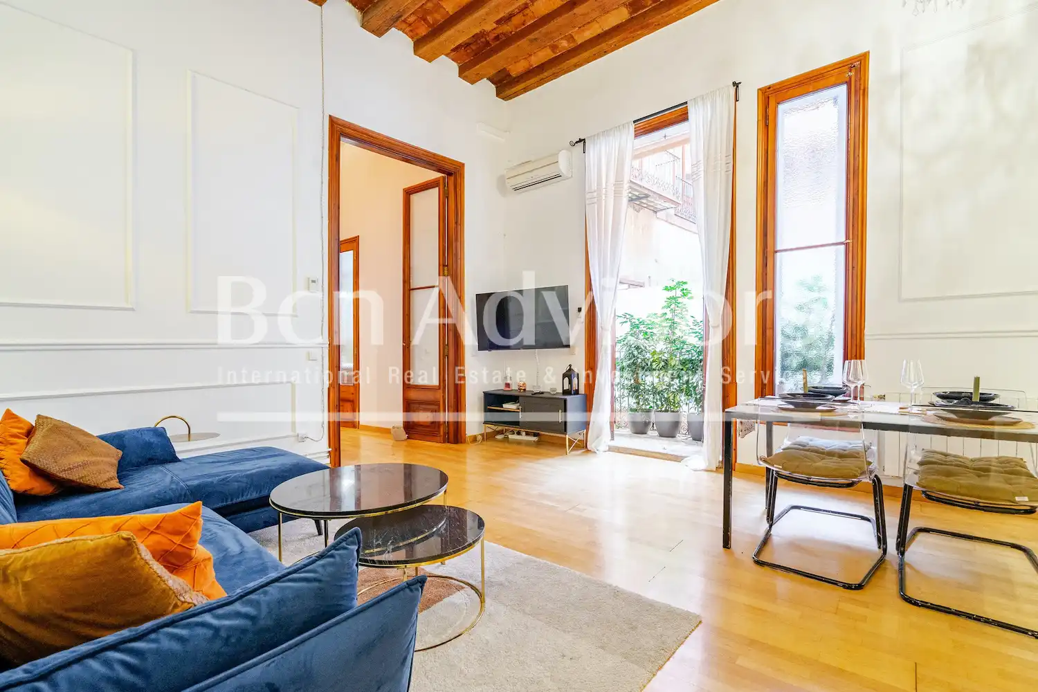 Piso con terraza en venta en Passatge dels Escudellers
