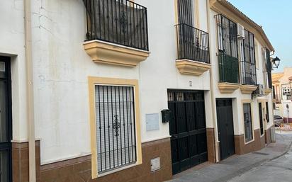 Vista exterior de Casa adosada en venda en Guadalcázar amb Aire condicionat, Terrassa i Balcó