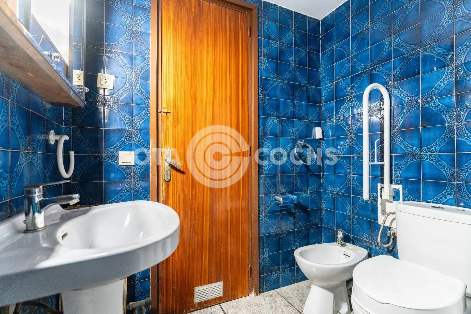 Baño de Piso en venta en Reus con Calefacción y Balcón