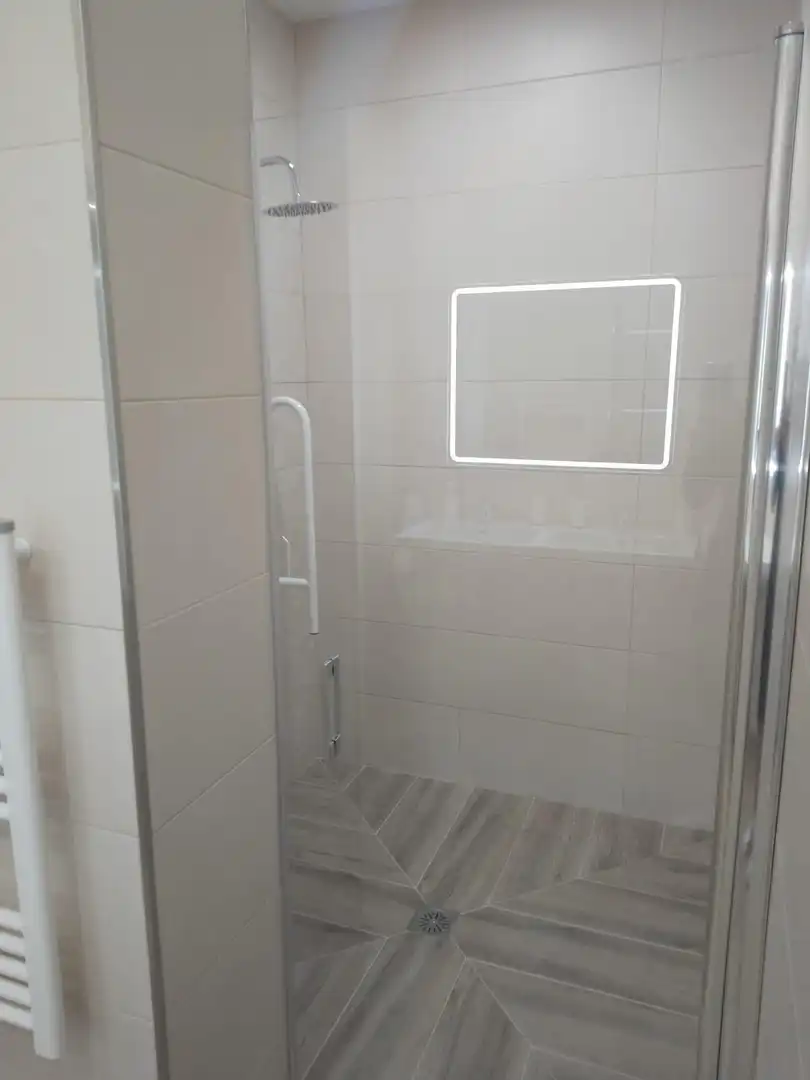 Bathroom of Study for rent in Levante