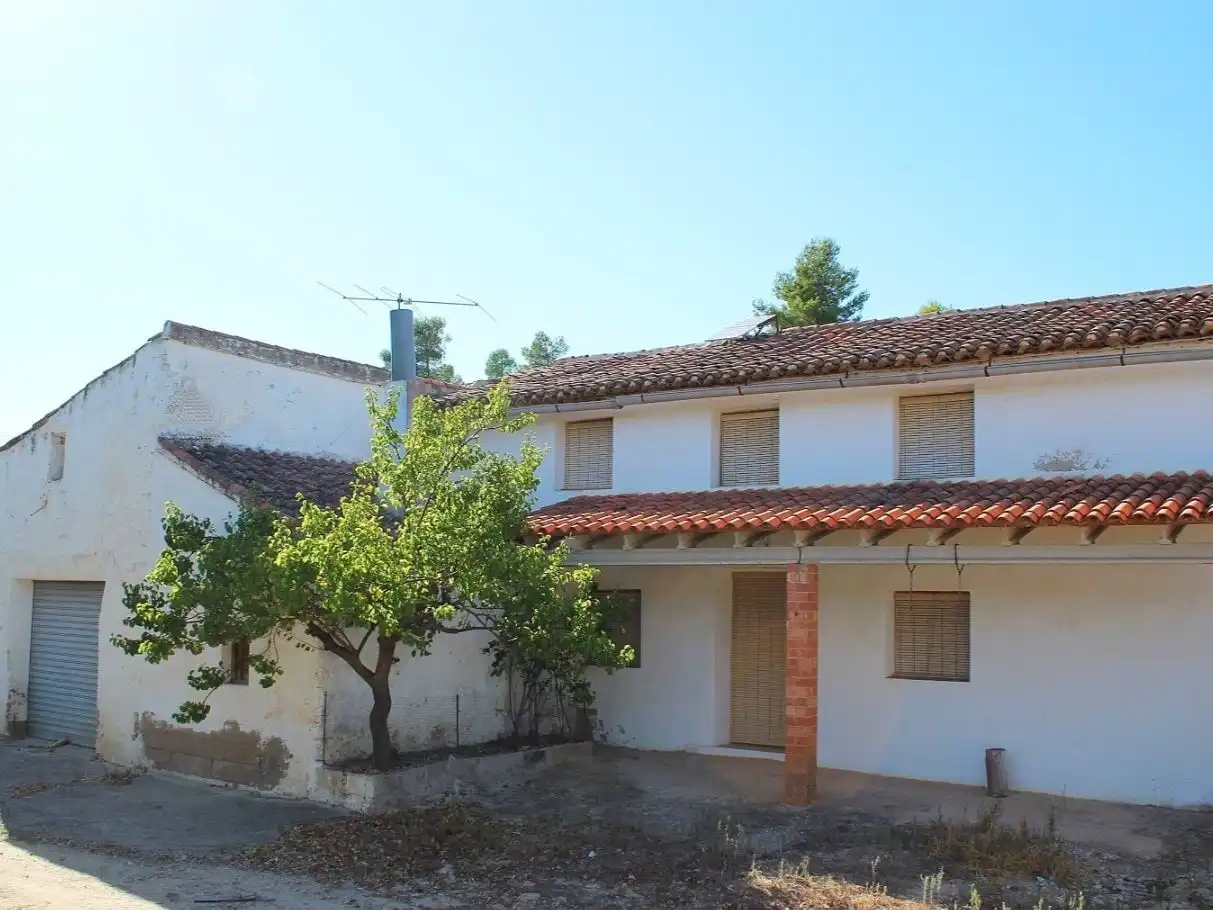 Exterior view of Country homes for sale in Enguera