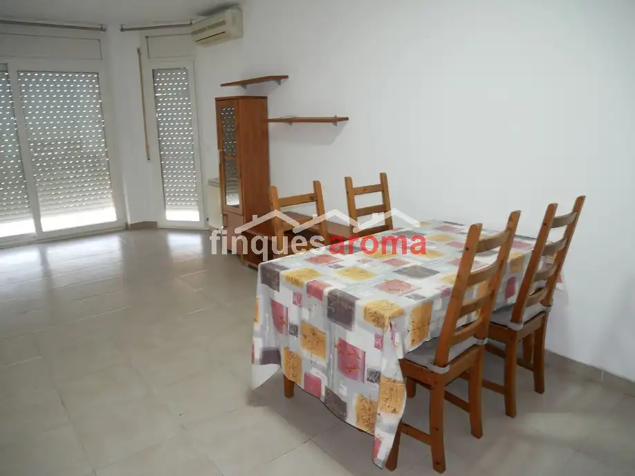 Comedor de Piso de alquiler en Valls con Aire acondicionado, Amueblado y Horno