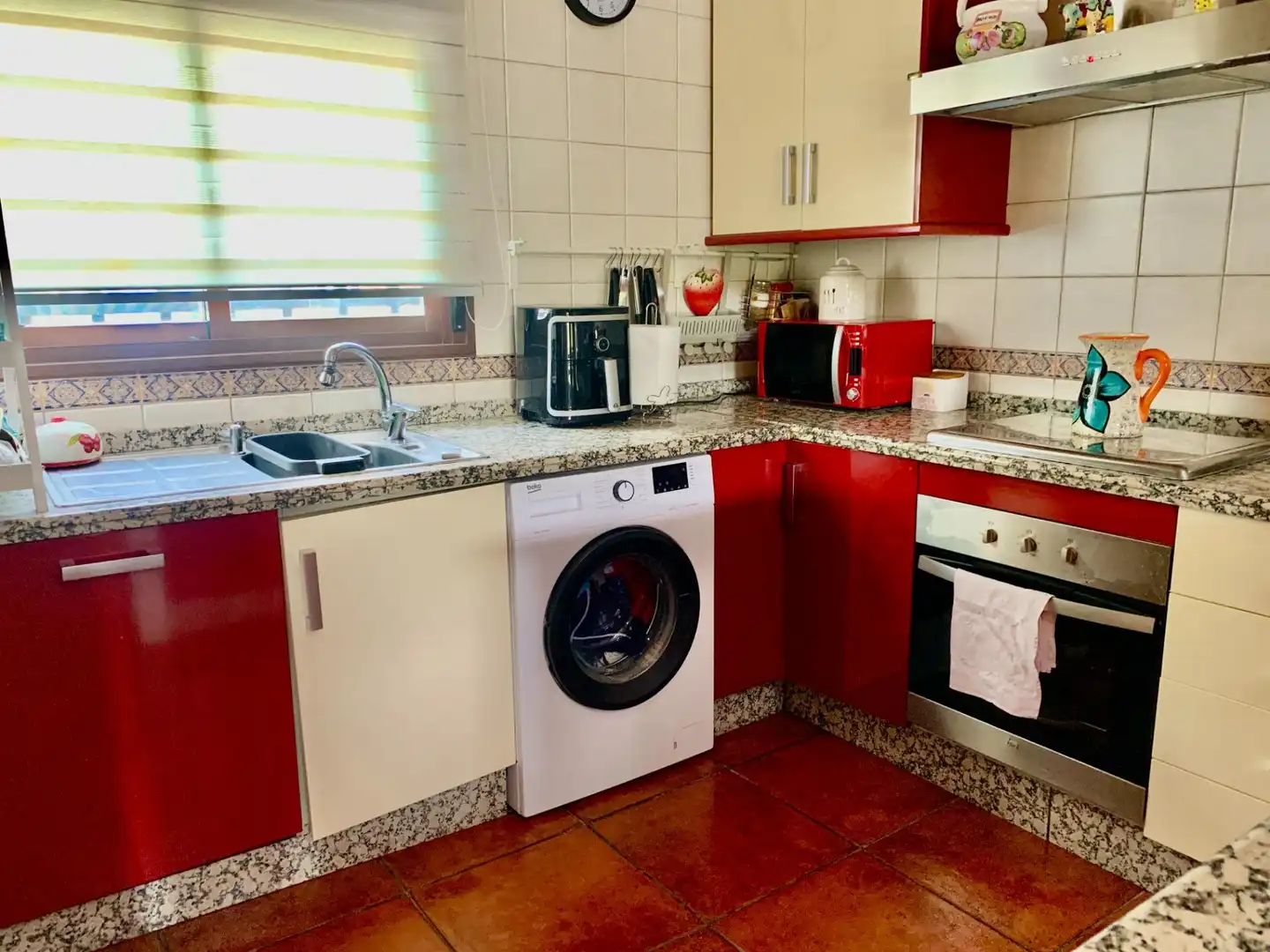 Cocina de Casa o chalet en venta en Lora del Río con Aire acondicionado, Calefacción y Jardín privado