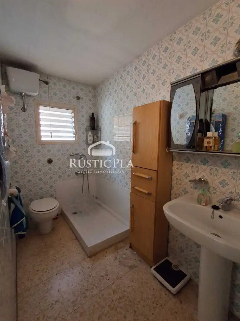 Bany de Casa o xalet en venda en El Pla de Santa Maria amb Terrassa, Moblat i Forn