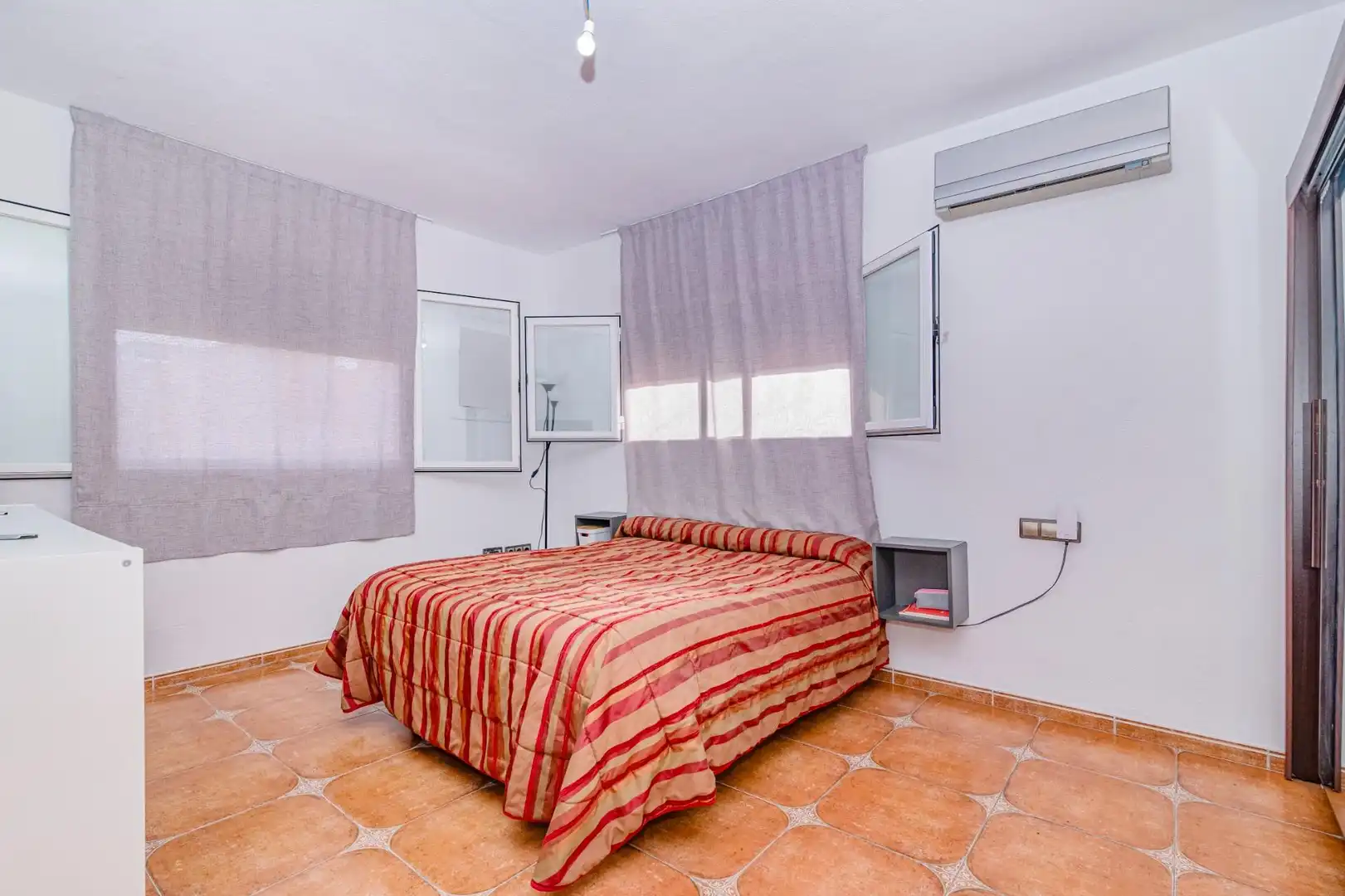 Bedroom of Houses for sale in Cúllar Vega, Granada
