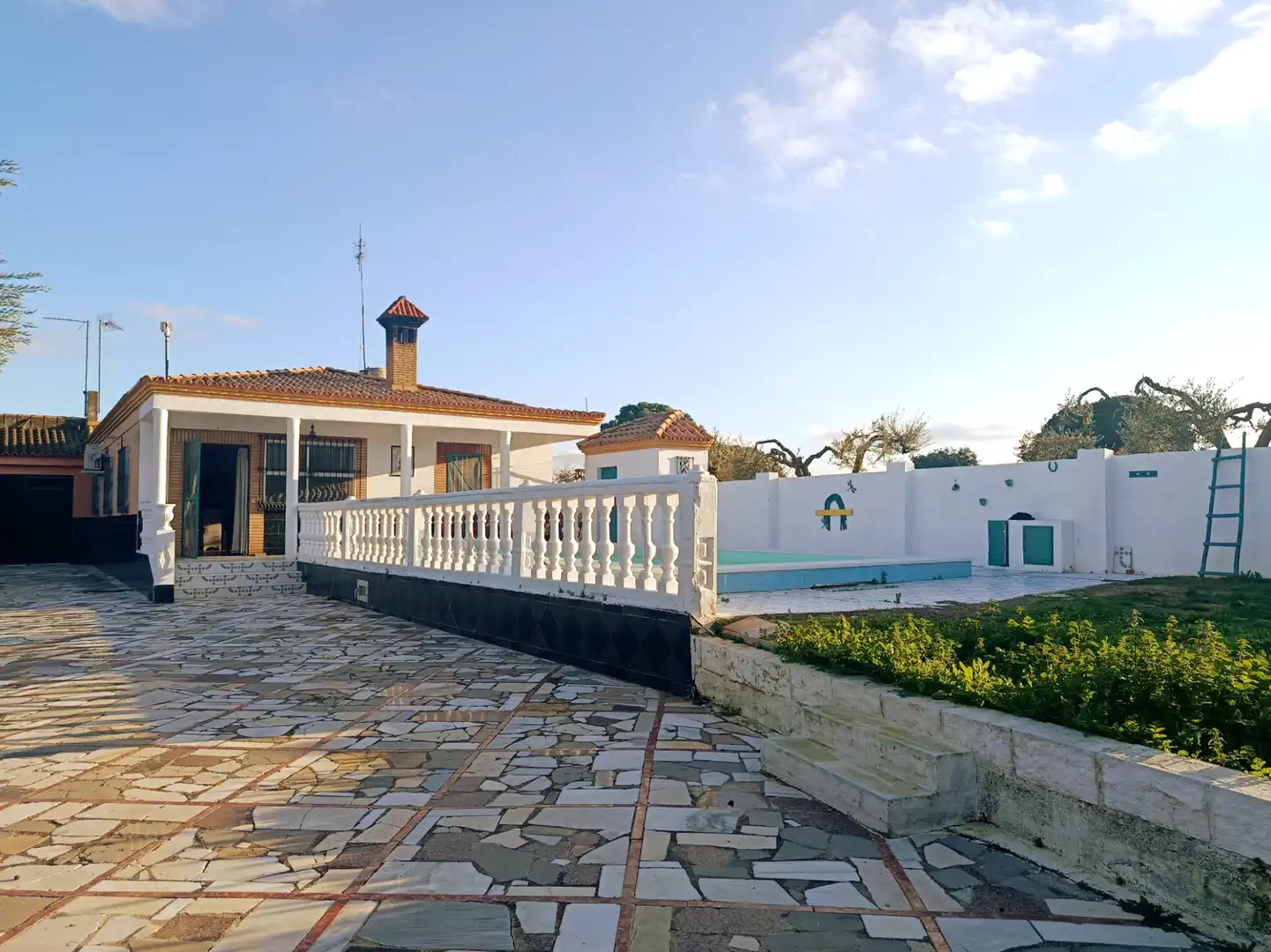 Schwimmbecken von Country house zum Verkauf in Hinojos mit Privatgarten, Terrasse und Schwimmbad