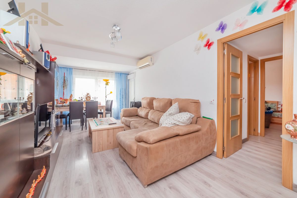 Sala d'estar de Pis en venda en Móstoles amb Aire condicionat, Calefacció i Terrassa
