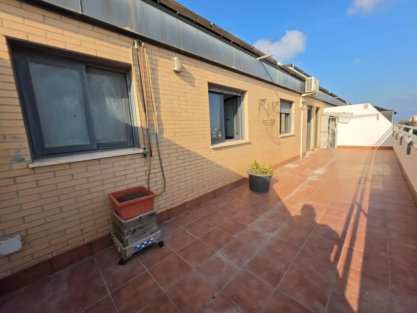 Exterior view of Attic for sale in Sagunto / Sagunt  with Air Conditioner, Terrace and Storage room