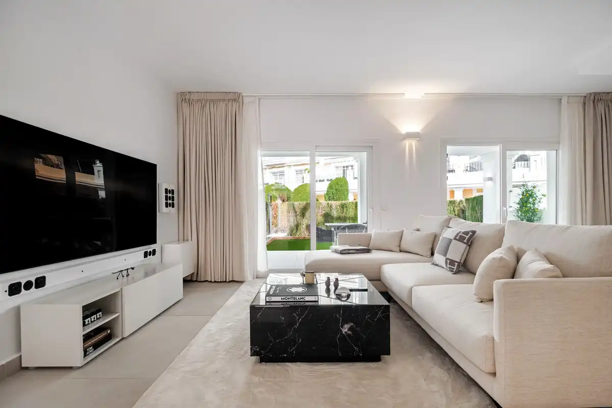 Casa a schiera con piscina in vendita a Nueva Andalucía, imagen 4
