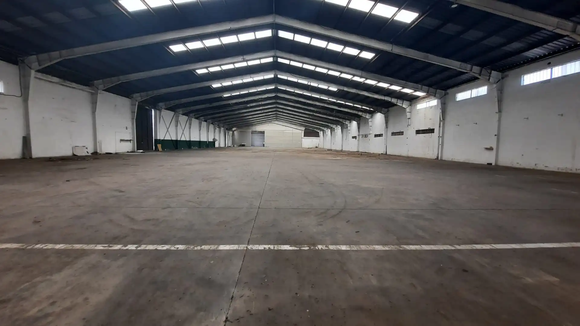 Außenansicht von Fabrikhallen zur Miete in Almazora / Almassora