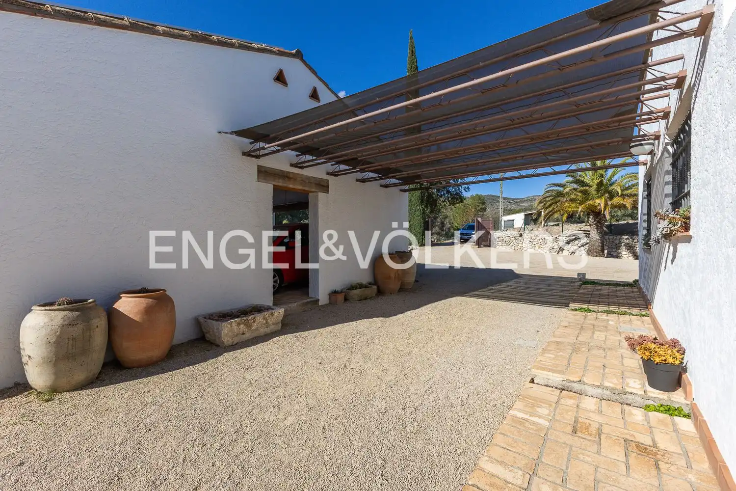 Vista exterior de Casa o xalet en venda en Ontinyent amb Aire condicionat, Calefacció i Jardí privat