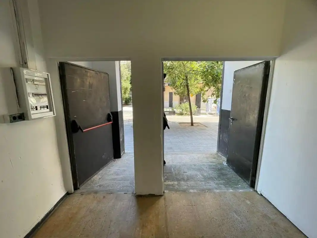 Business premises for sale in Carrer Sant Pere Pasqual, imagen 2