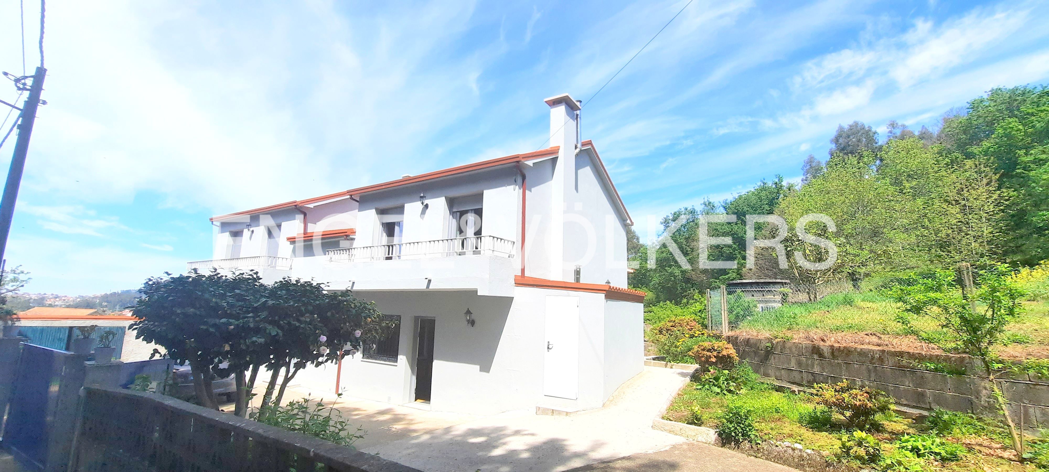 Vista exterior de Finca rústica en venta en Vigo  con Calefacción, Parquet y Terraza