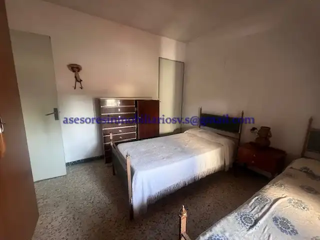 Habitación de Casa adosada en venta en Villaverde del Río con Terraza y Balcón