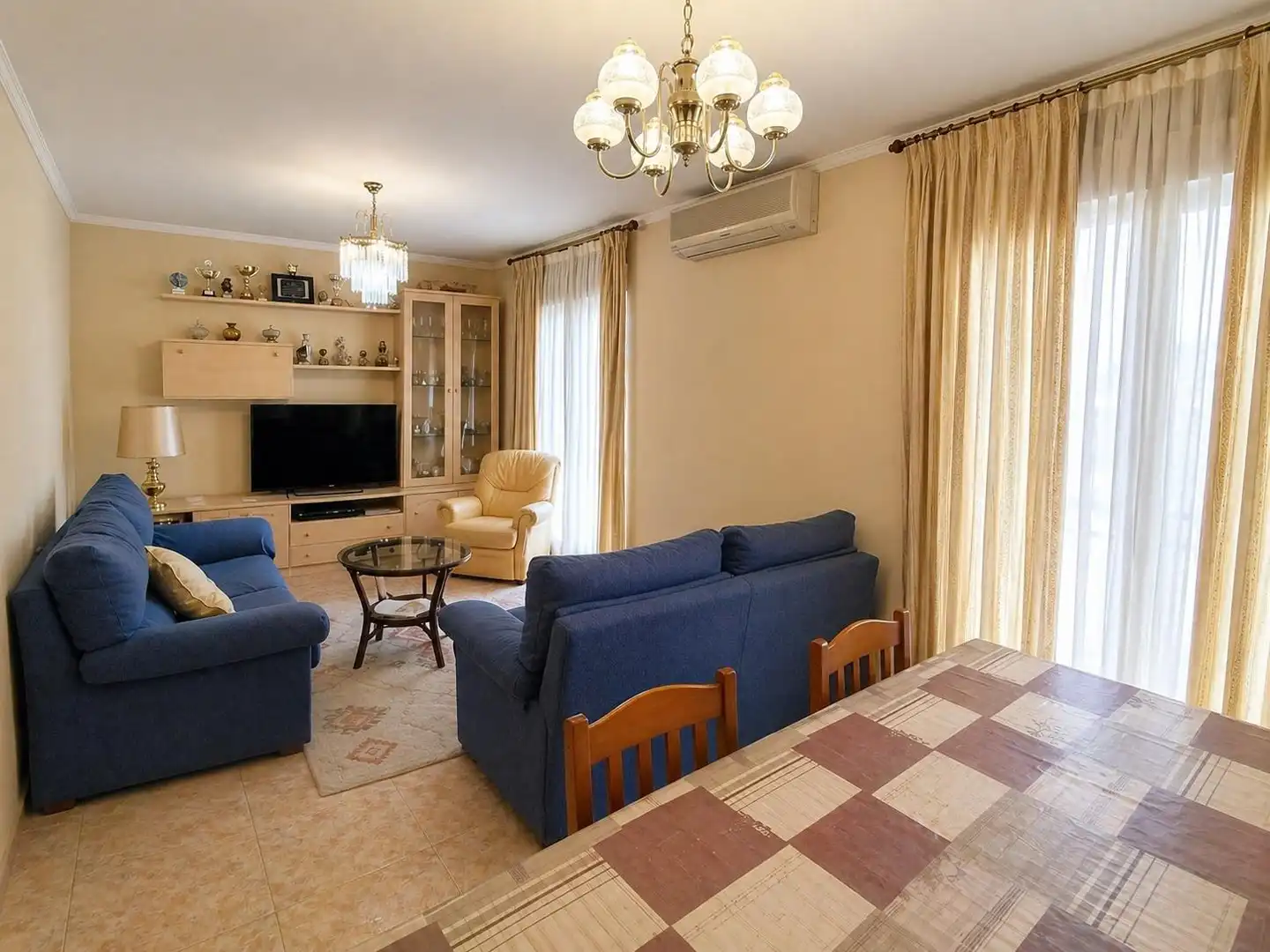 Sala d'estar de Casa o xalet en venda en Arganda del Rey amb Calefacció