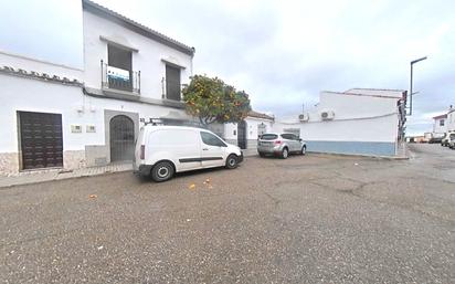 Vista exterior de Casa adosada en venda en La Carlota amb Terrassa, Traster i Forn