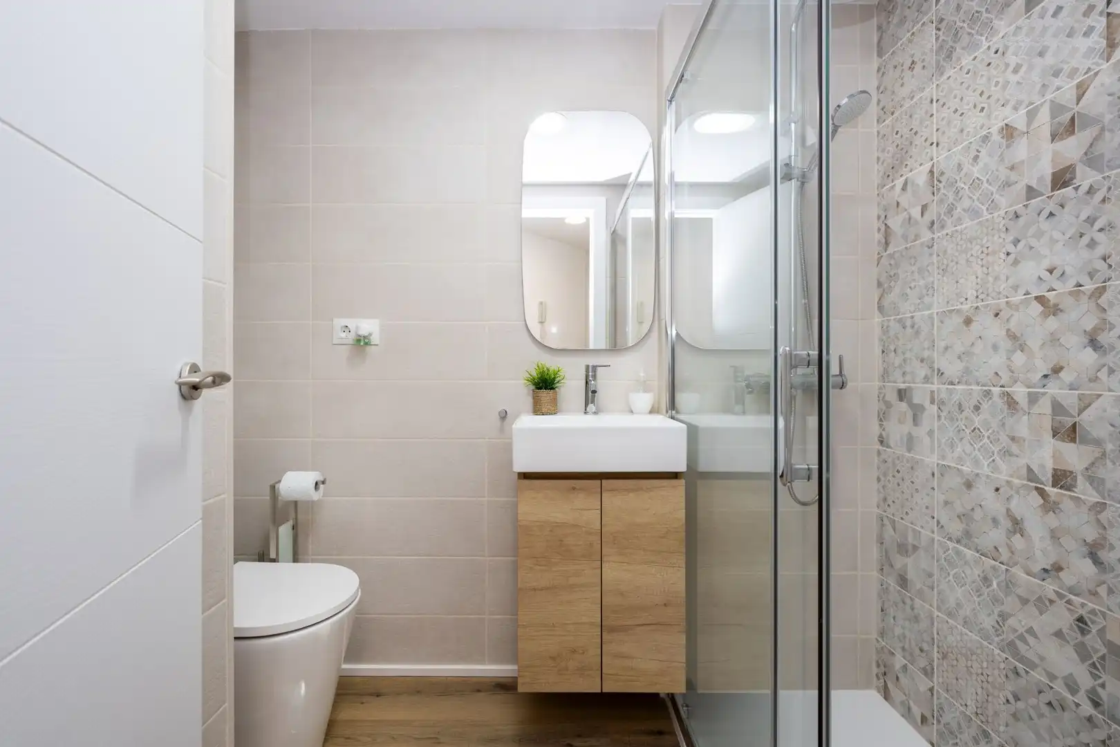 Badezimmer von Maisonette zum Verkauf in Salobreña mit Klimaanlage, Heizung und Terrasse