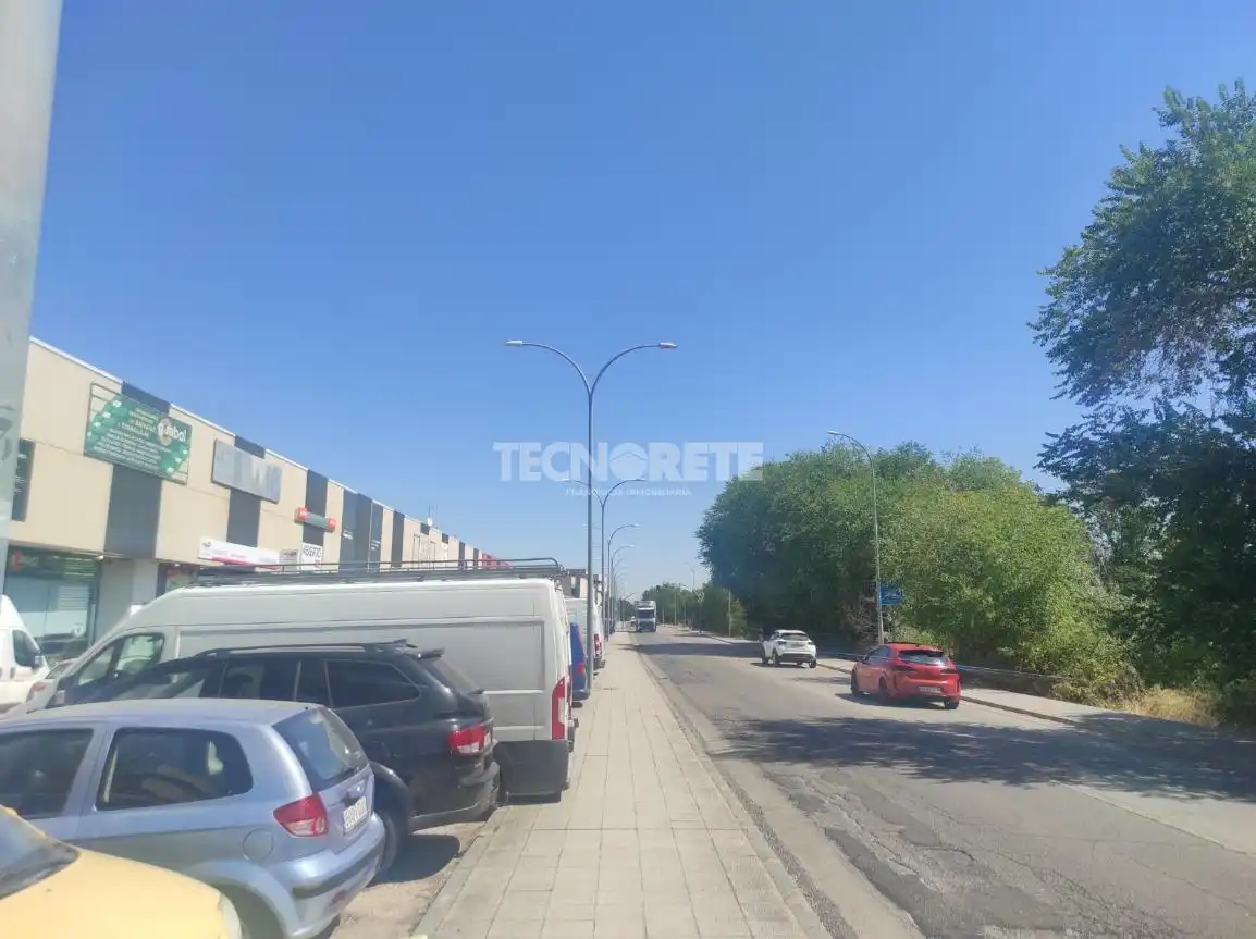 Vista exterior de Estudi en venda en Guadalajara