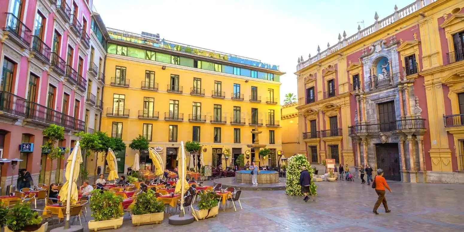 Vista exterior de Local en traspaso en Málaga con Aire acondicionado y Alarma