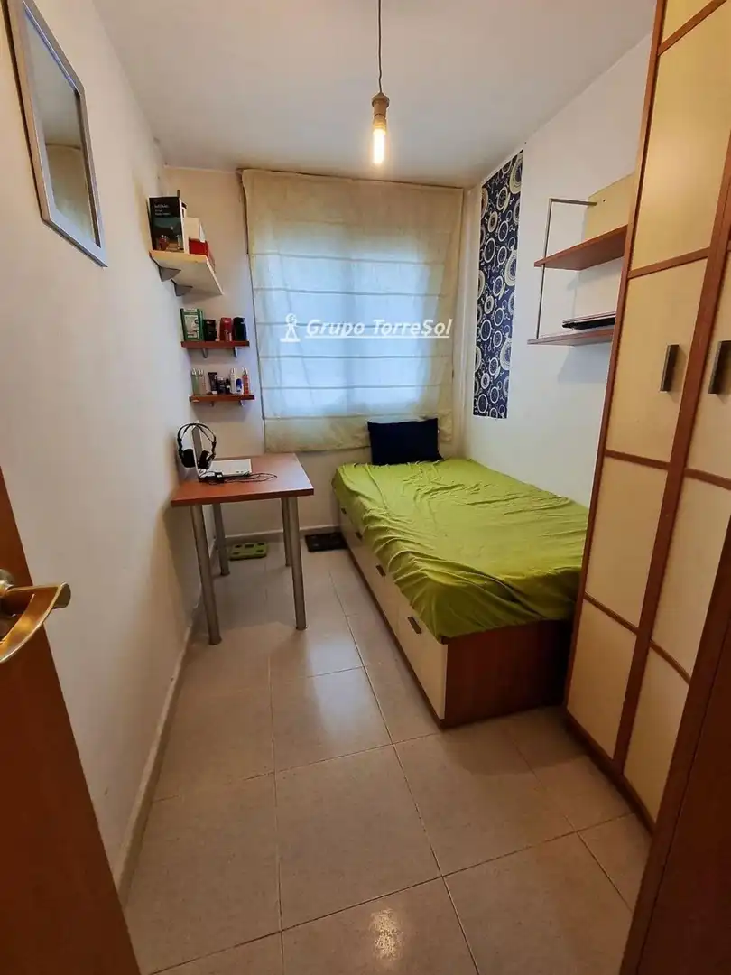 Habitación de Piso en venta en Torredembarra con Calefacción, Piscina y Piscina comunitaria