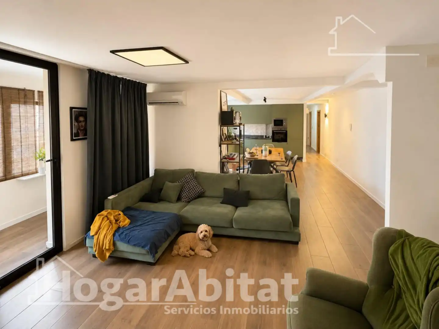 Sala d'estar de Pis en venda en Valencia amb Aire condicionat, Calefacció i Moblat