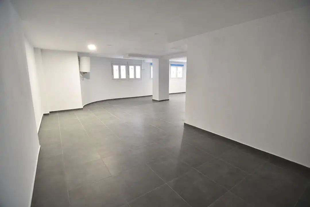 Local comercial en alquiler en Urazandi Kalea, imagen 8