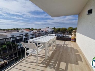 Appartement compact avec balcon à vendre à Calle PORT ALEGRE