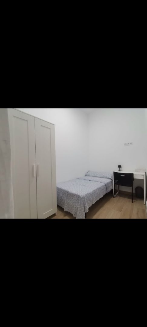 Dormitori de Pis de lloguer en Málaga Capital amb Moblat