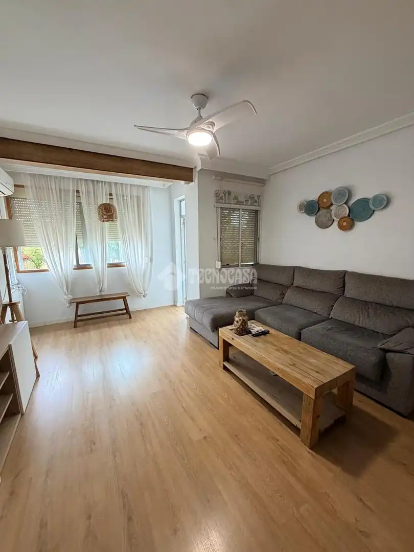 Flat for rent in PISO calle antioquia, Alfalfa - Santa Cruz