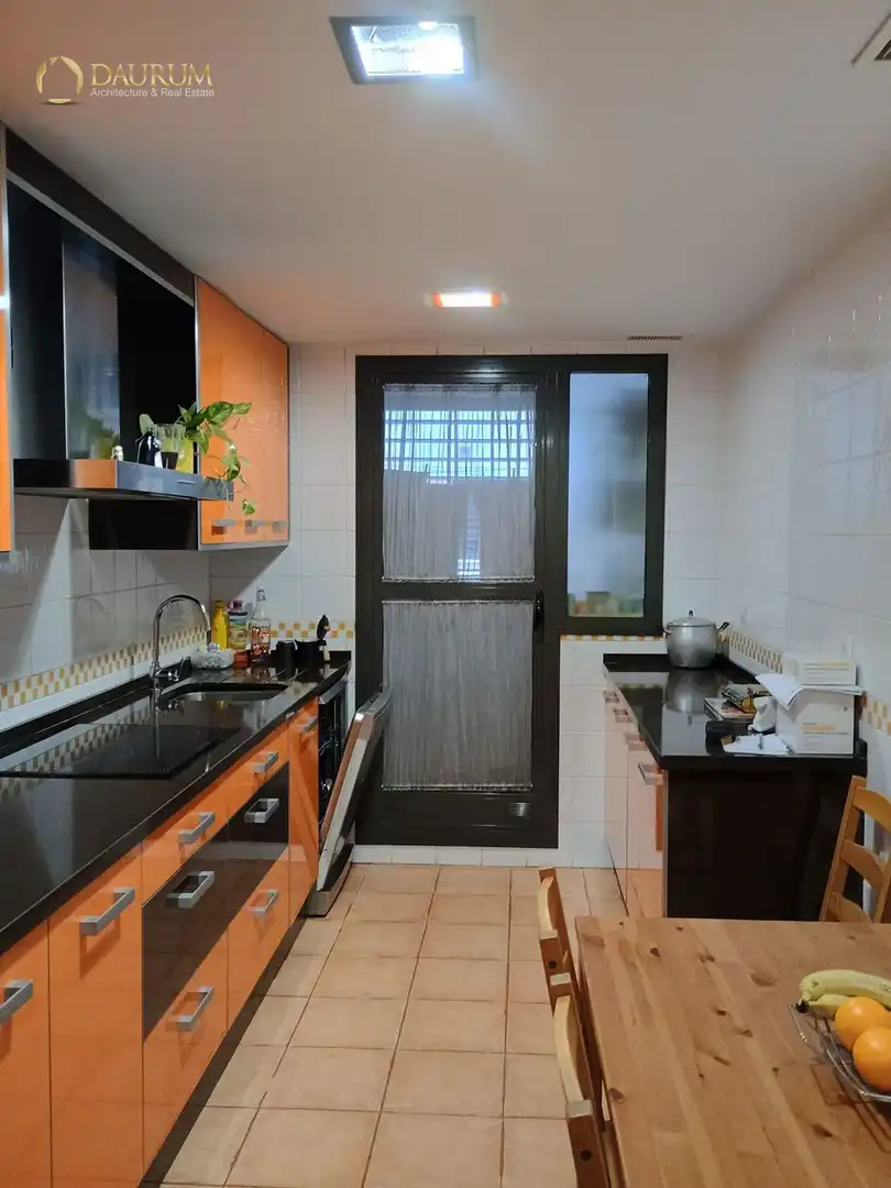 Cocina de Piso en venta en Mairena del Aljarafe con Aire acondicionado, Terraza y Trastero