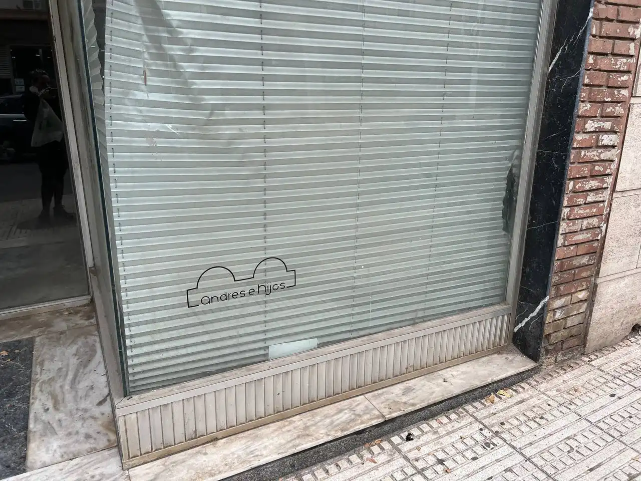 Business premises for sale in Avenida Primero de Mayo, imagen 4