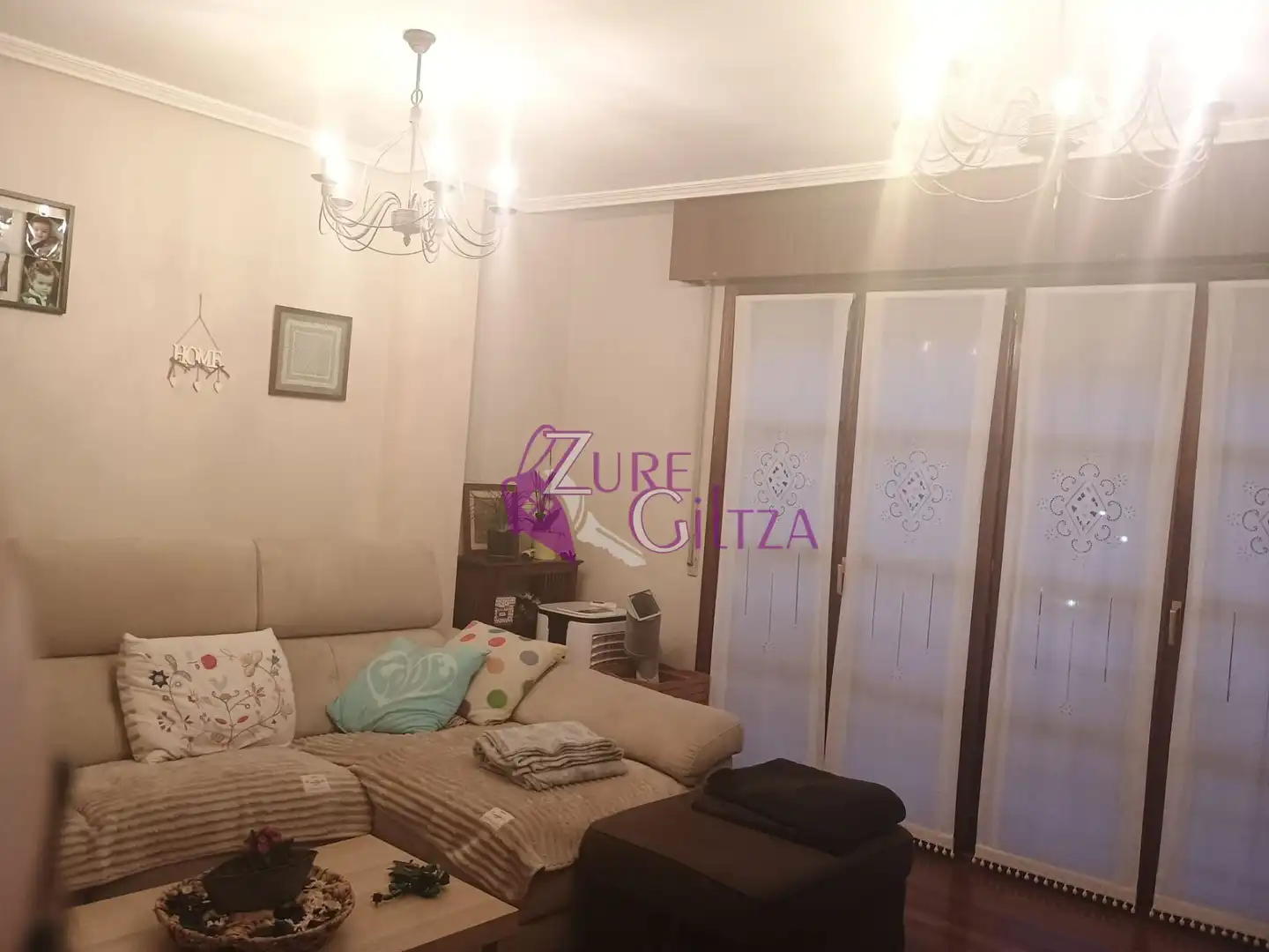 Sala d'estar de Pis en venda en Mañaria amb Calefacció, Traster i Moblat