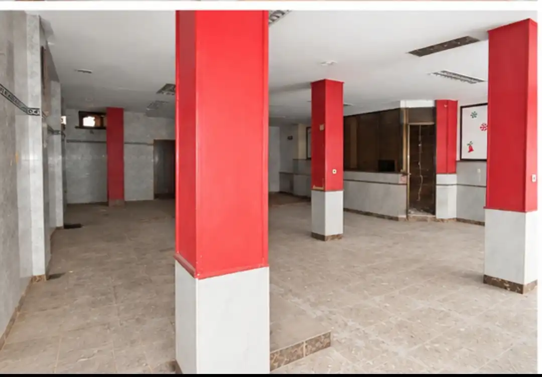 Local comercial en venta en Calle Arango, imagen 3