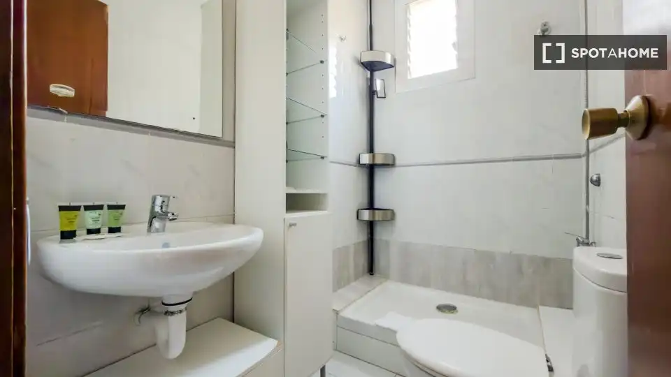 Flat with terrace to rent in Sants - Montjuïc, imagen 7