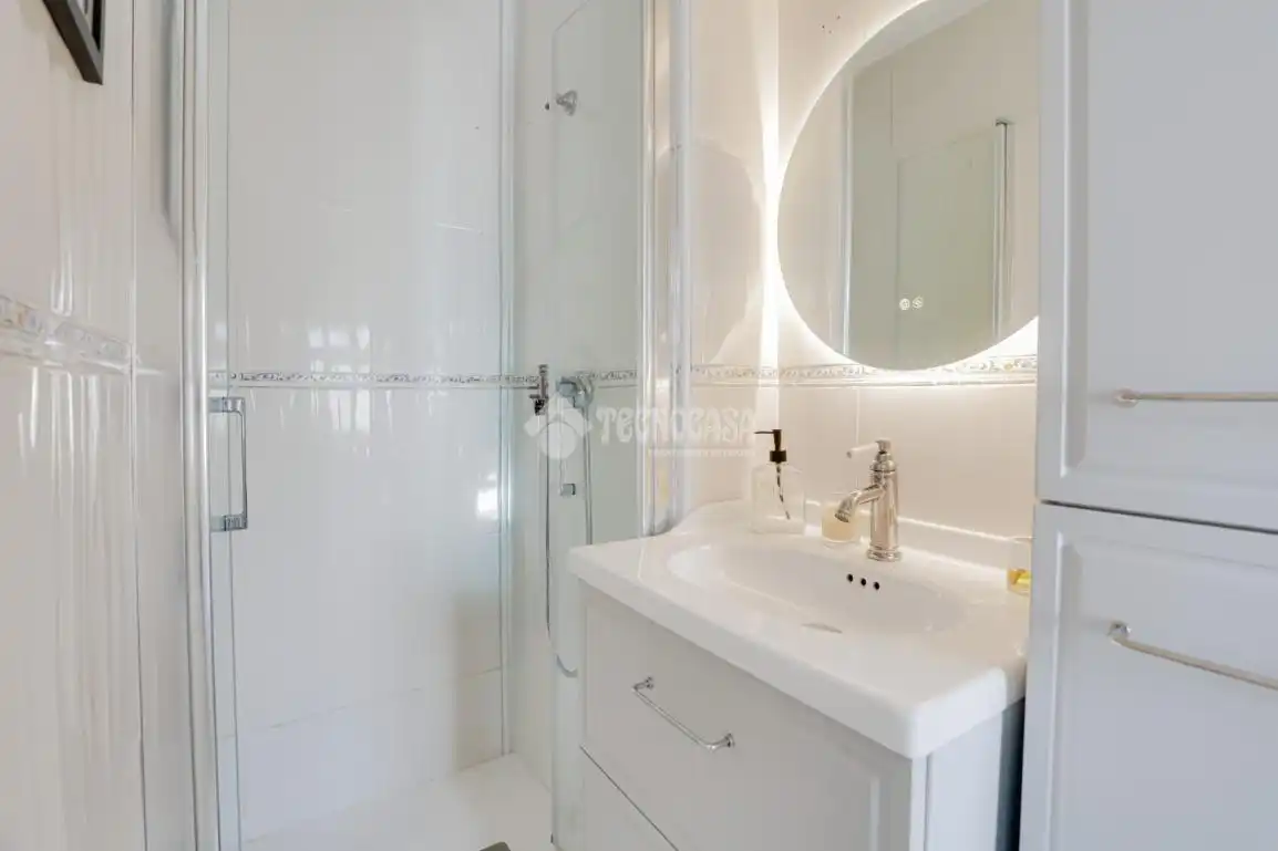 Badezimmer von Einfamilien-Reihenhaus zum Verkauf in Martorelles