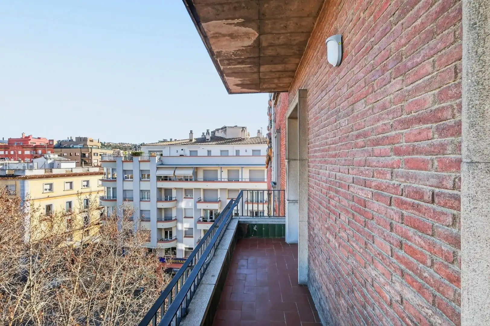 Terraza de Piso en venta en Girona con Calefacción y Balcón