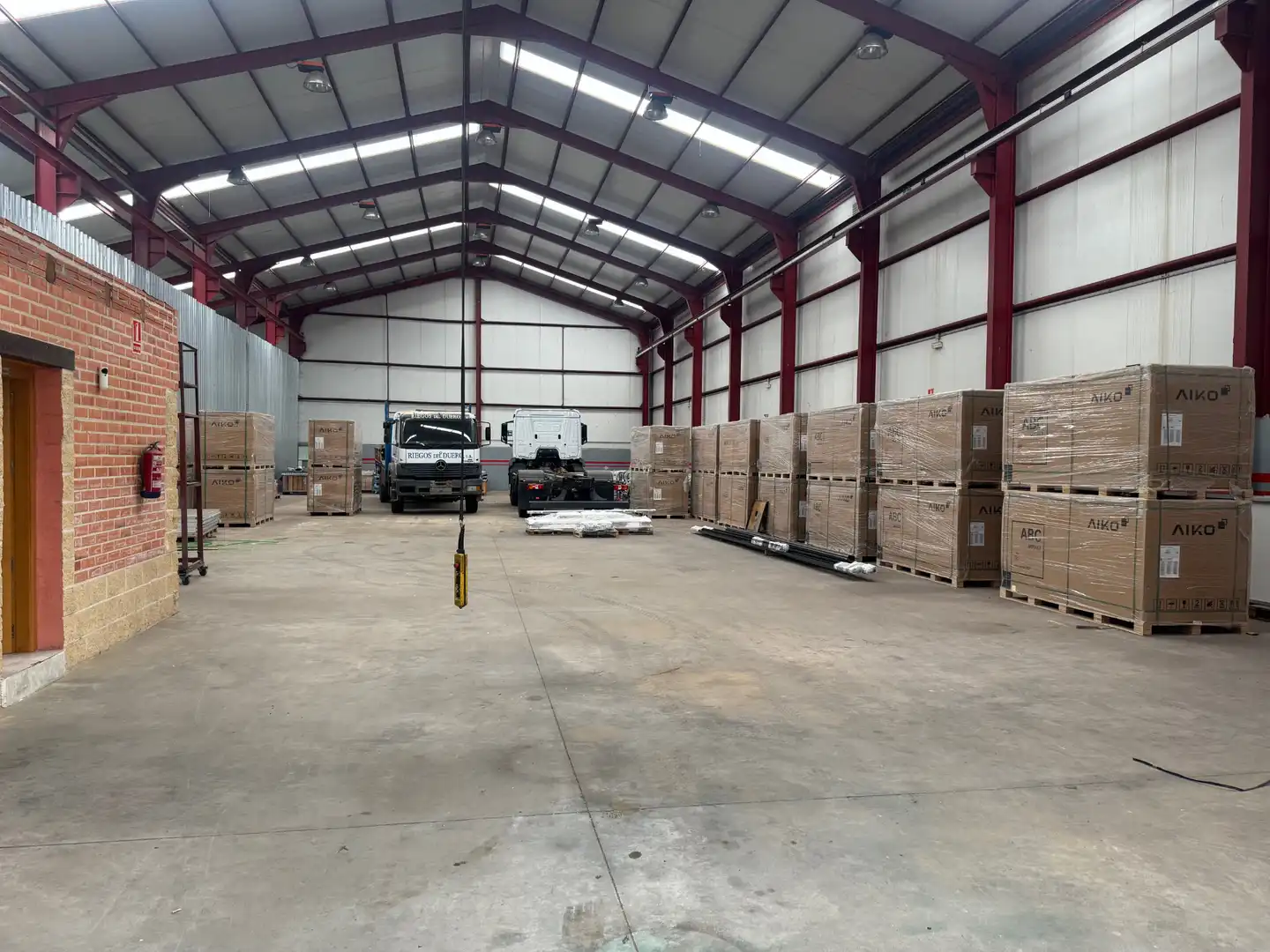 Nau industrial en venda en Olmedo amb Calefacció