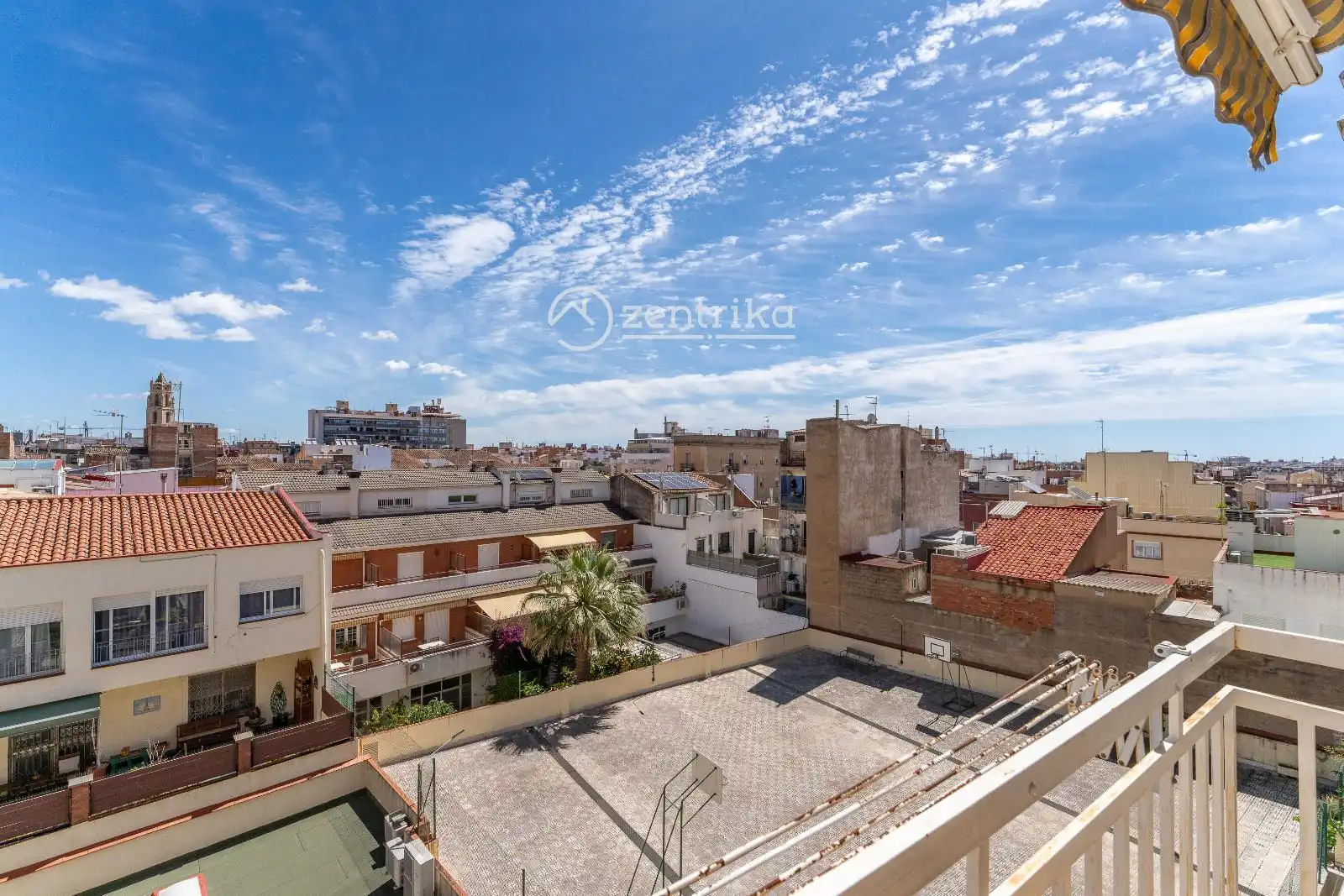 Vista exterior de Piso en venta en Reus con Aire acondicionado, Calefacción y Terraza