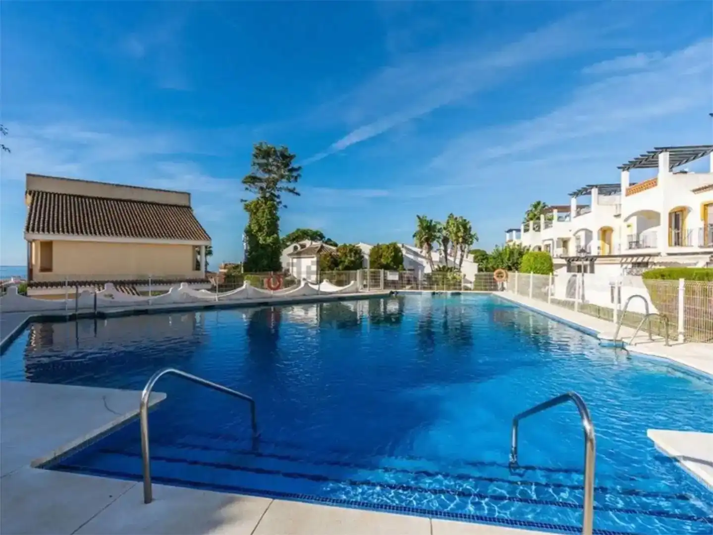 Piscina de Planta baixa en venda en Marbella amb Terrassa, Piscina i Balcó